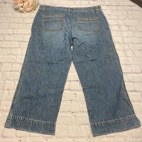 Old Navy Cropped Denim - Picture 7 of 8